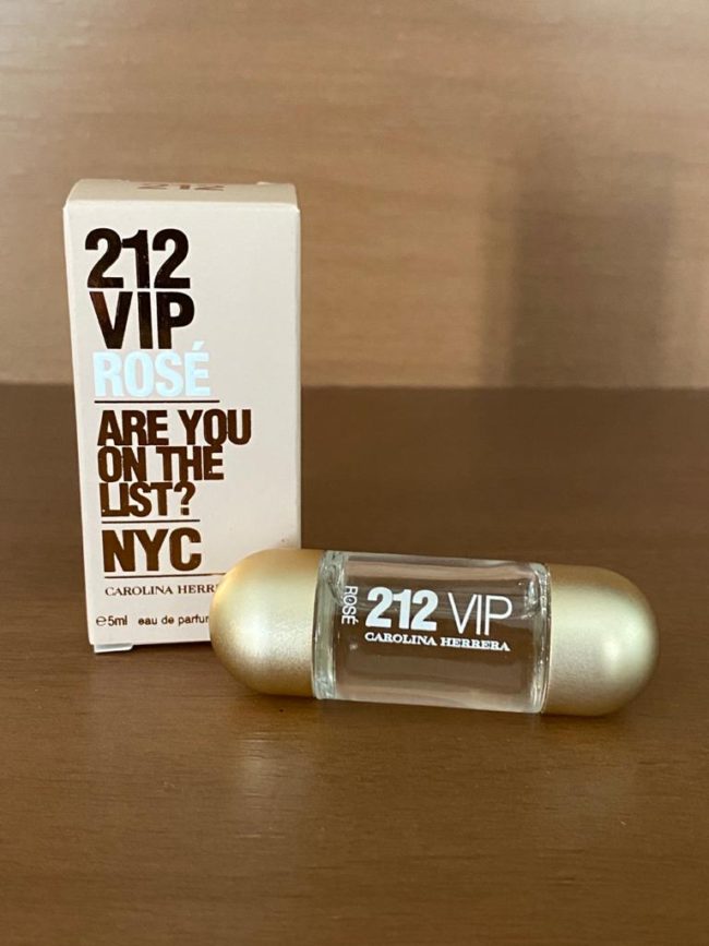 Miniatura Perfume 212 Feminino VIP Rose - Carolina Herrera