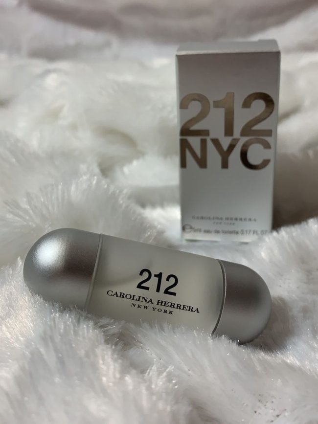 Miniatura Perfume 212 NYC Feminino Eua De Toilette - Carolina Herrera