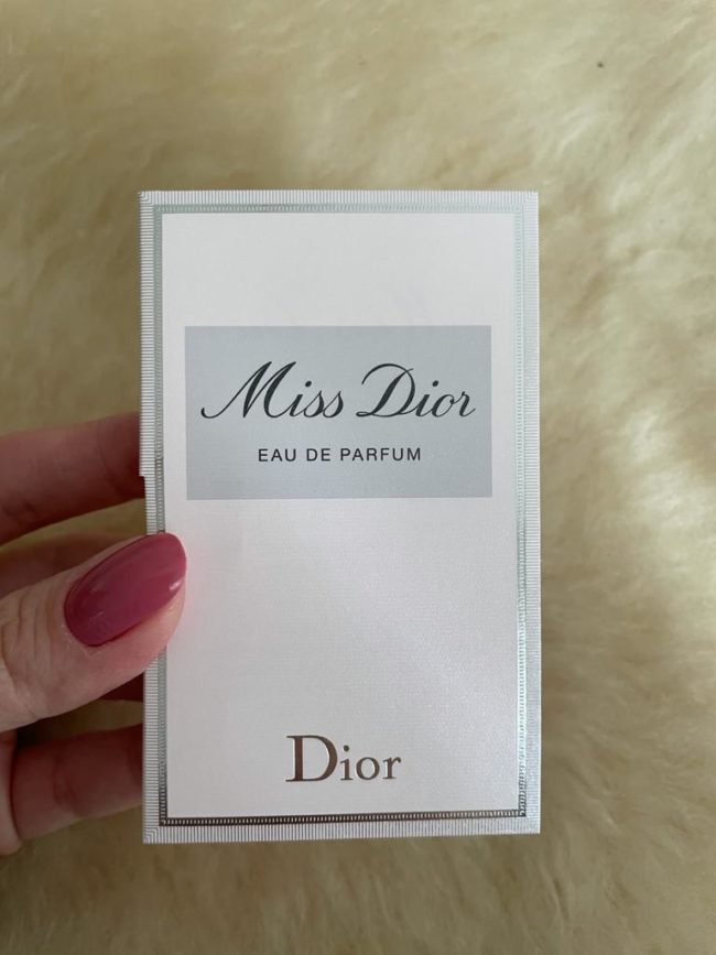 Flaconete Perfume Miss Dior Feminino Eau de Parfum - Dior - Imagem 3